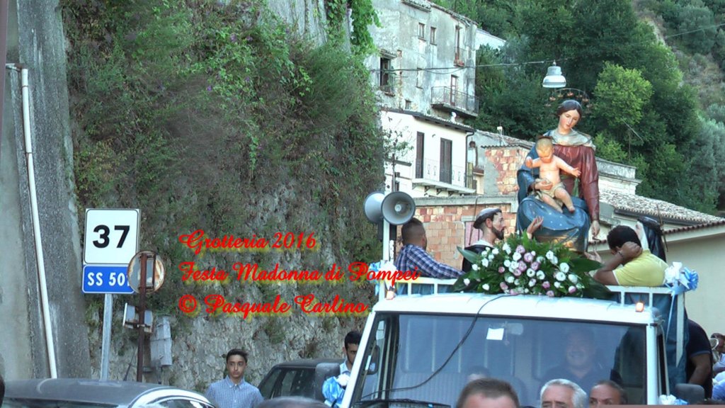 madonnadelrosariogrotteria201629.jpg