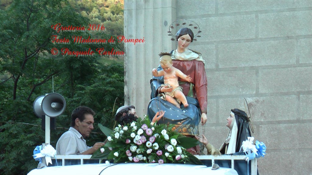 madonnadelrosariogrotteria20164.jpg