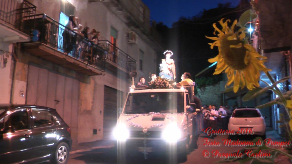 madonnadelrosariogrotteria201686.jpg
