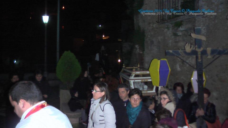 grotteriaviacrucis20146.jpg