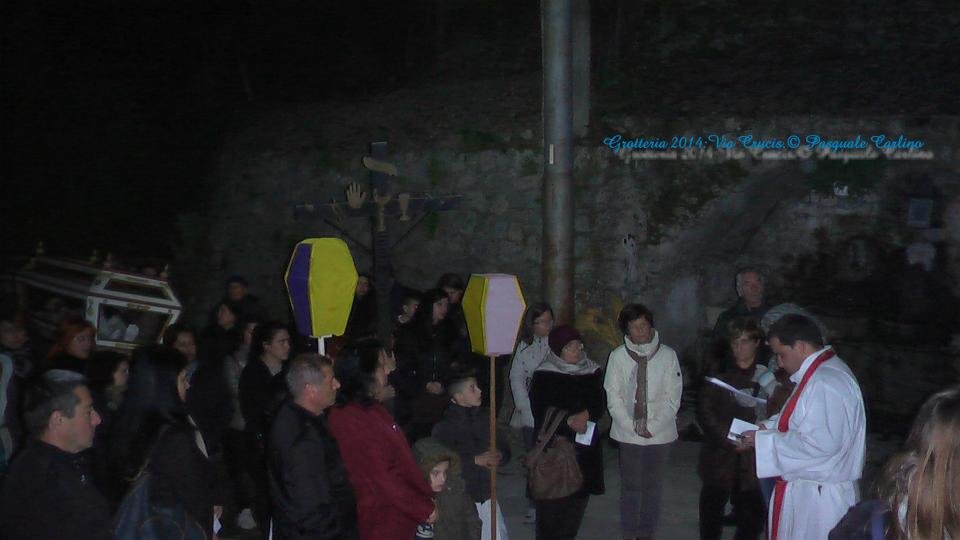 grotteriaviacrucis20148.jpg