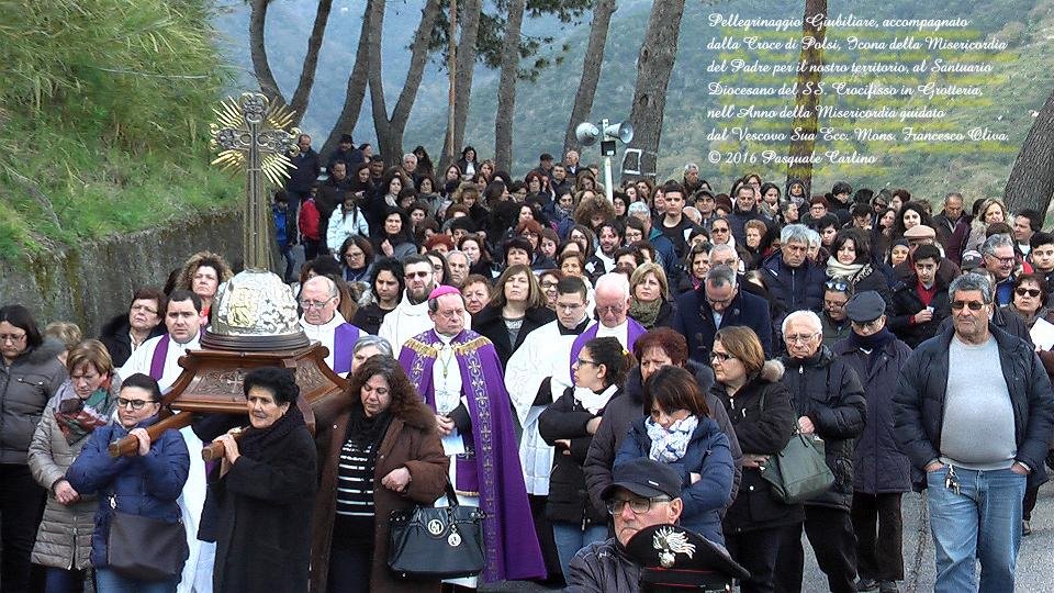 pellegrinaggiogiubiliareconlacrocedipolsi29.jpg