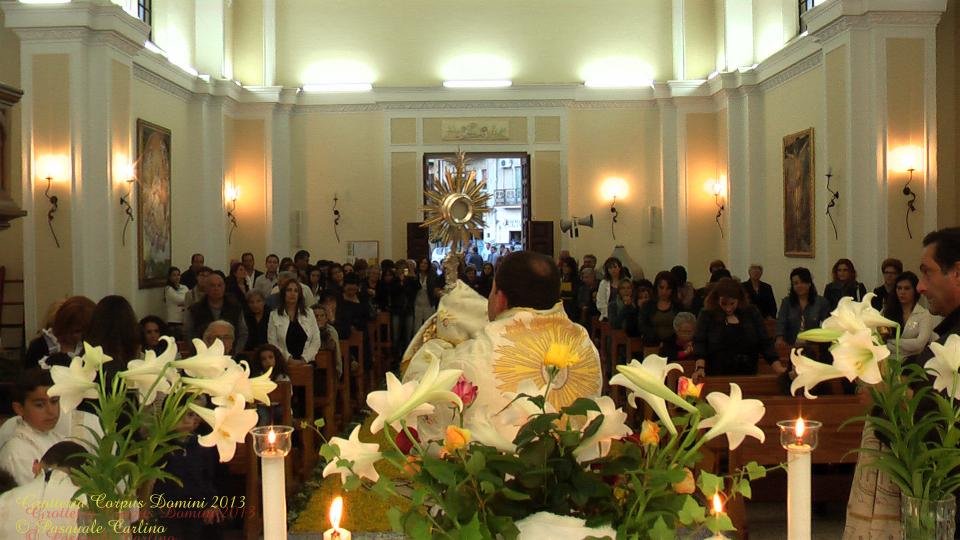 grotteriacorpusdomini201348.jpg