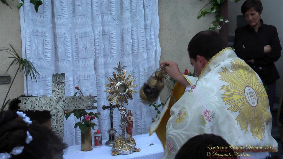 grotteriacorpusdomini201351.jpg