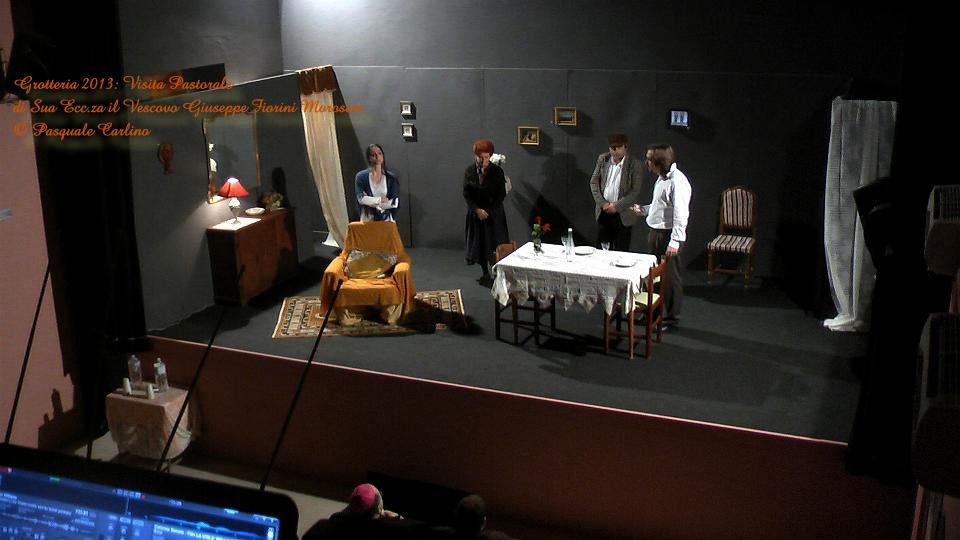 grotteria2103visitapastoraleincontroconalcuneassociazionigruppoteatro.jpg